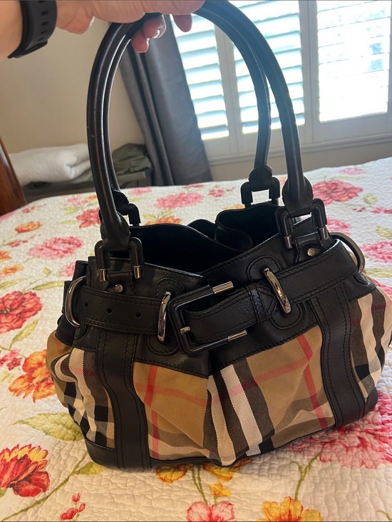 Burberry Handbags - Burberry Leather Large  Black and Tan Bag with Textured Leather Trim